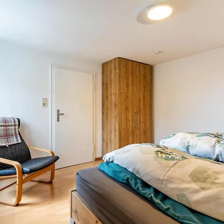 Straub דירה פרוידנשטאדט